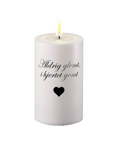 Deluxe LED Udendørs Grav Bloklys 7,5x15cm - Hvid med "Aldrig glemt, i hjertet gemt"